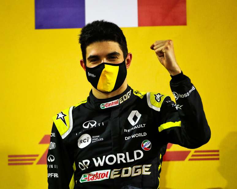 Esteban Ocon, 2º colocado com a Renault: mais uma ironia no pódio.