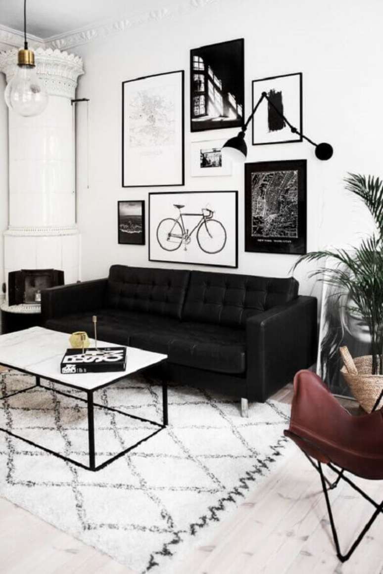 59. Quadros decorativos preto e branco para sala de estar – Foto: Casa de Valentina