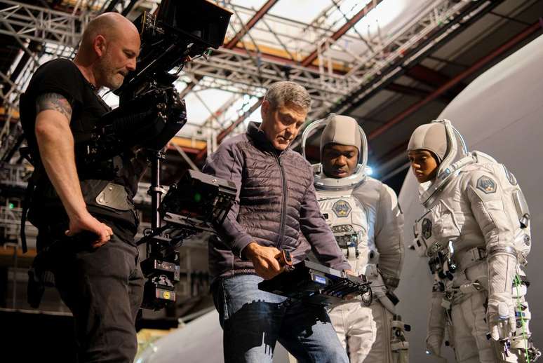 George Clooney em bastidores de &#039;O Céu da Meia-Noite&#039; com  David Oyelowo e Tiffany Boone