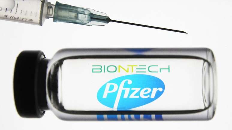 Vacinas de de RNA mensageiro como a da Pfizer/BioNTech passaram do conceito à realidade em 10 meses