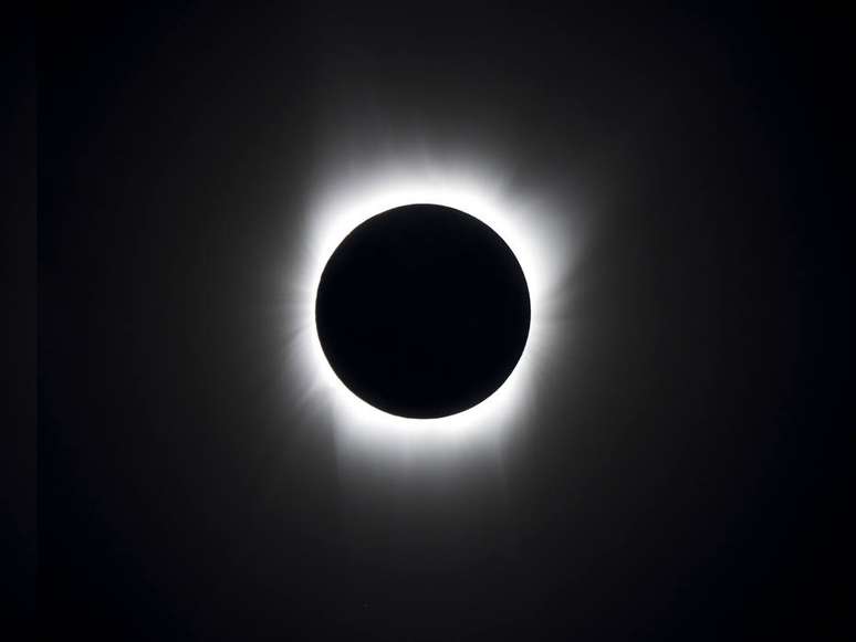 Eclipse solar total