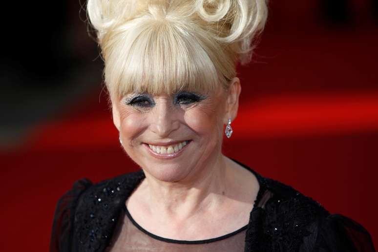 Atriz Barbara Windsor em Londres
26/04/2009 REUTERS/Luke MacGregor