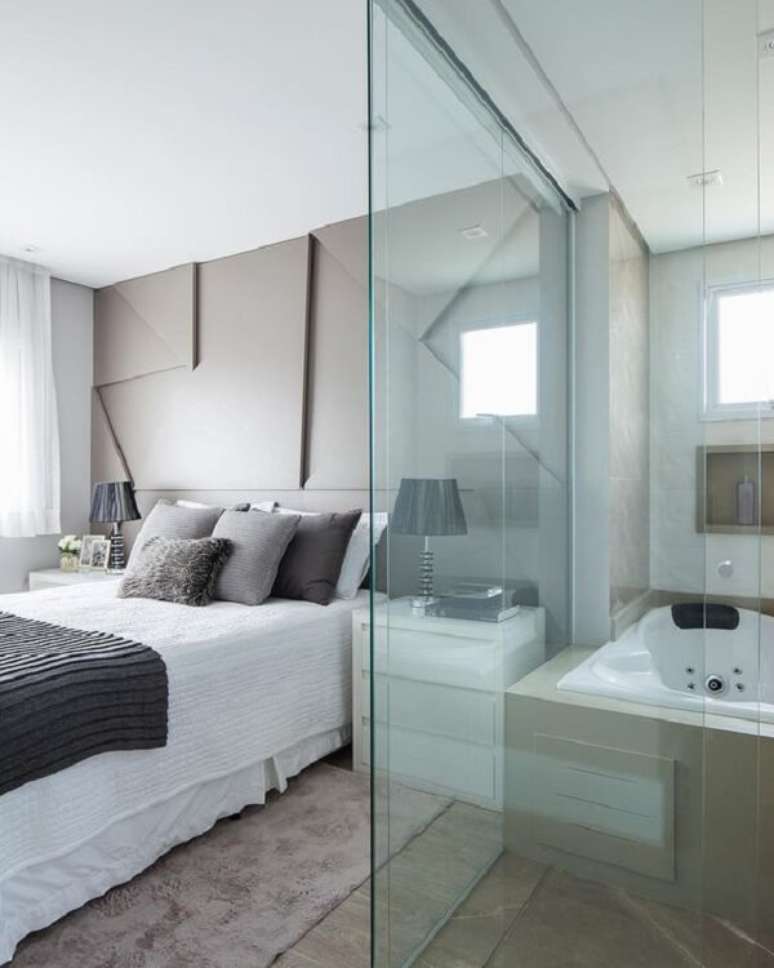 1. Modelo de quarto com suíte de vidro e banheira. Fonte: Pinterest