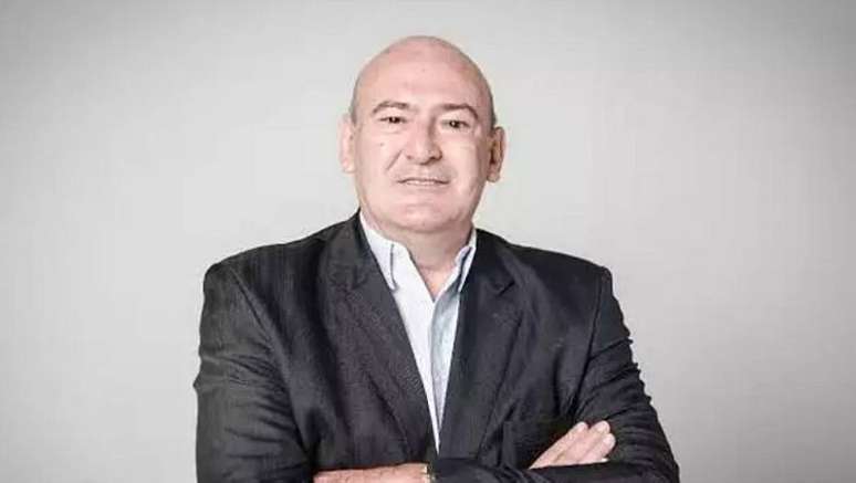 Andr&eacute;s Rueda, de 64 anos, &eacute; o novo presidente do Santos