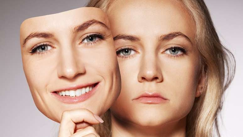 Voc&ecirc; oculta suas emo&ccedil;&otilde;es negativas?