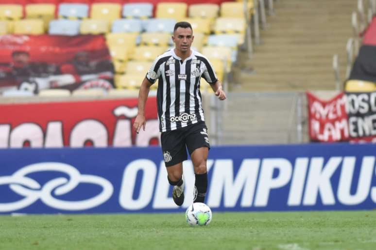 Guilherme Nunes em ação contra o Flamengo, no Maracanã (Foto: Ivan Storti/Santos)