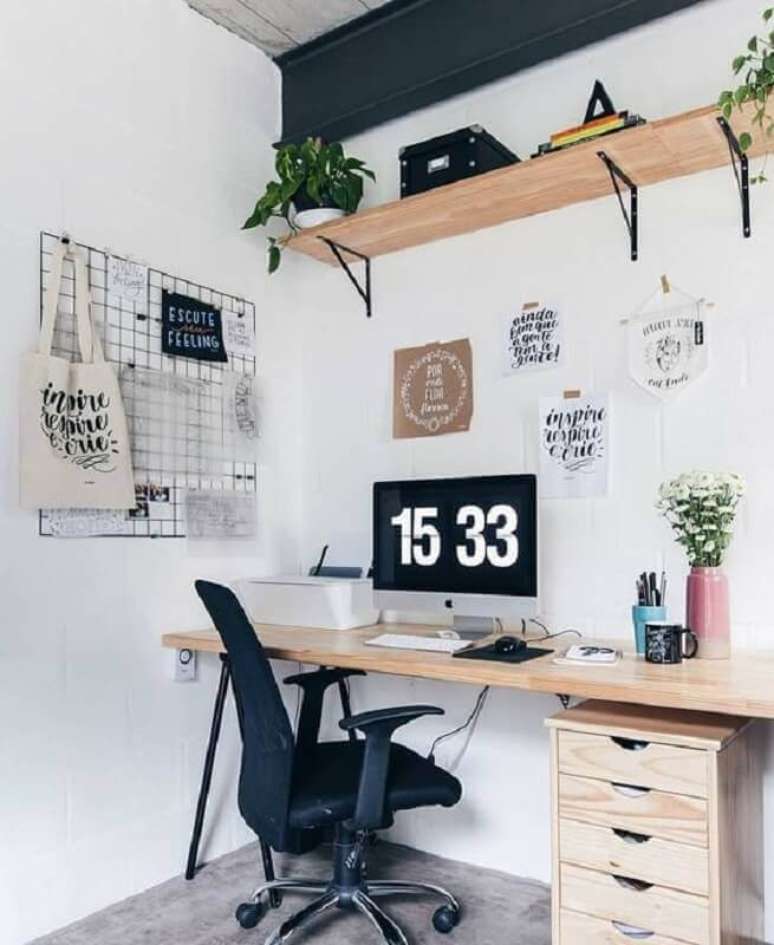 10. Com a pandemia do Covid-19 um espaço para montar um home office está entre as tendências de decoração para 2021 – Foto: Pinterest