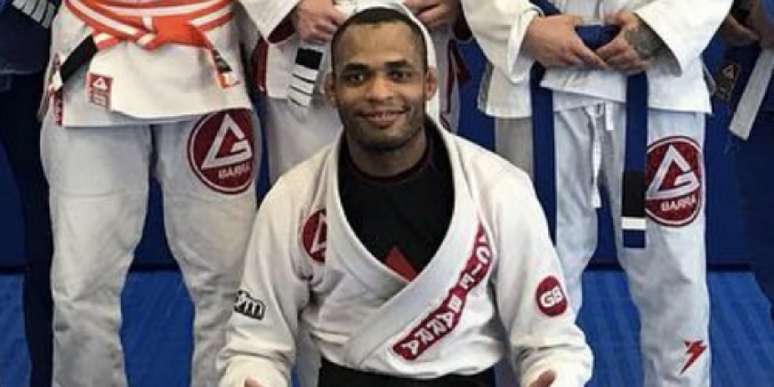 Rafael ‘Barata’ Freitas é responsável por ‘afiar’ o Jiu-Jitsu de Holly Holm, ex-campeã do UFC (Foto: Reprodução)