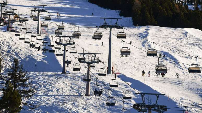 Primeiros casos na Alemanha vieram de jovens que haviam passado as férias em estações de esqui