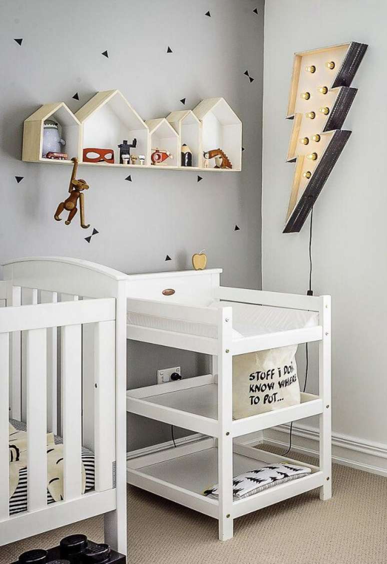 3. Parede de quarto de beb&ecirc; decora com nicho casinha. Fonte: Pinterest