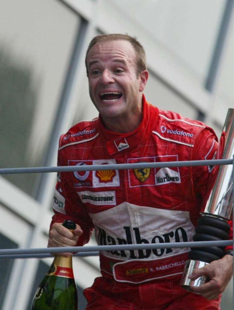 Rubens Barrichello é o piloto mais experiente da F1, tendo disputado a categoria entre 1993 até 2011 (Foto: AFP PHOTO / JEAN-LOUP GAUTREAU)