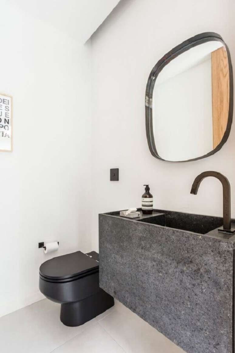 37. Decoração simples para banheiro minimalista – Foto: Archilovers