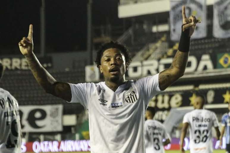 Marinho marcou o segundo gol do Peixe na partida (Foto: AFP)