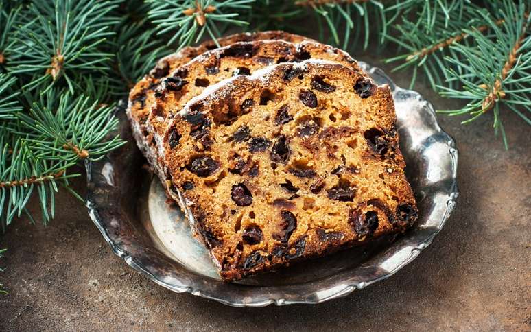 Receitas com uva passa: 7 opções deliciosas com a fruta natalina