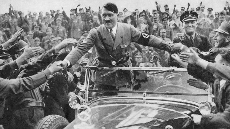 A turbulência econômica provocada pela Grande Depressão foi manipulada por 'políticos populistas' como Hitler
