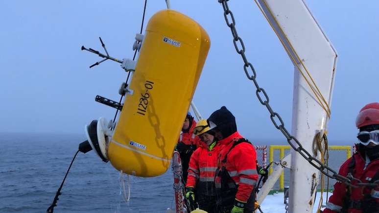 Âncoras permitem medir fluxo de calor do interior do oceano para superfície