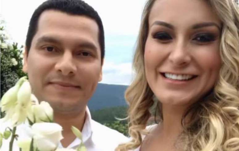 Andressa Urach se casou com Thiago Lopes nesta segunda-feira, 21