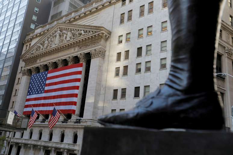 Fachada da bolsa de valores de Nova York, EUA 
04/11/2020
REUTERS/Andrew Kelly