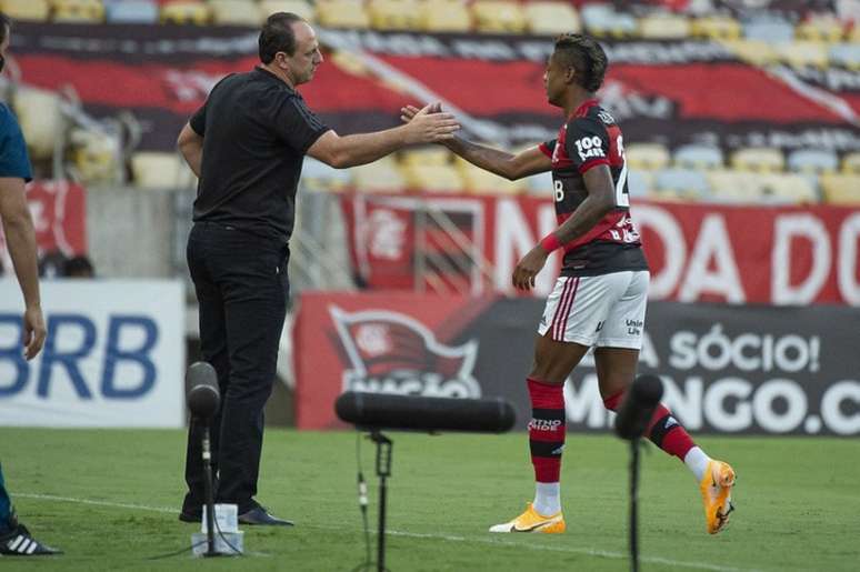 Dupla do Flamengo está entre os 100 melhores jogadores do mundo