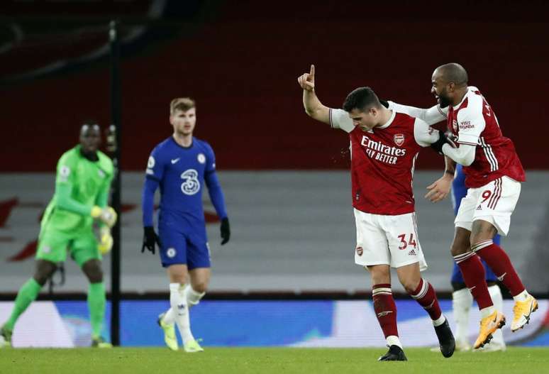 Arsenal chega aos 17 pontos na Premier League (Foto: ANDREW BOYERS / POOL / AFP)