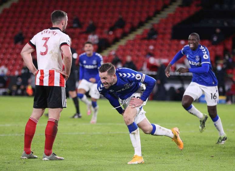Everton chegou aos 29 pontos e agora é vice-líder do Campeonato Inglês (Foto: ALEX PANTLING / POOL / AFP)