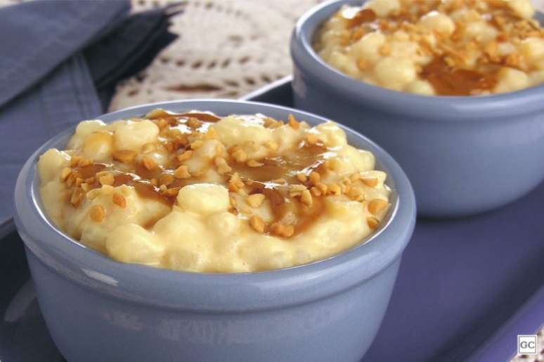 Guia da Cozinha - Canjica com doce de leite e amendoim