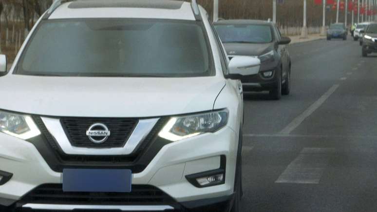 Autom&oacute;veis sem identifica&ccedil;&atilde;o seguiram equipe da BBC durante boa parte do trajeto