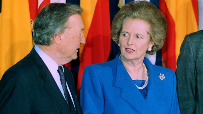 Documentos rec&eacute;m-divulgados v&ecirc;m de uma anota&ccedil;&atilde;o de conversas entre irland&ecirc;s Taoiseach Charles Haughey e Margaret Thatcher de 1990