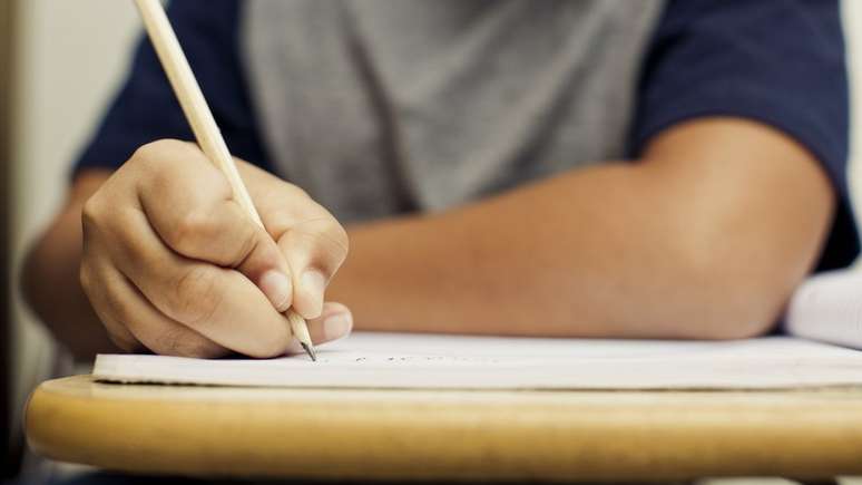 Com Lei de Cotas, mais pretos, pobres, ind&iacute;genas e jovens de baixa renda optaram pelo ensino m&eacute;dio p&uacute;blico