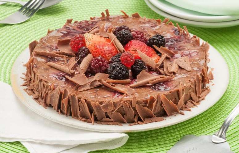 Guia da Cozinha - As melhores receitas de torta de chocolate para dividir com a fam&iacute;lia