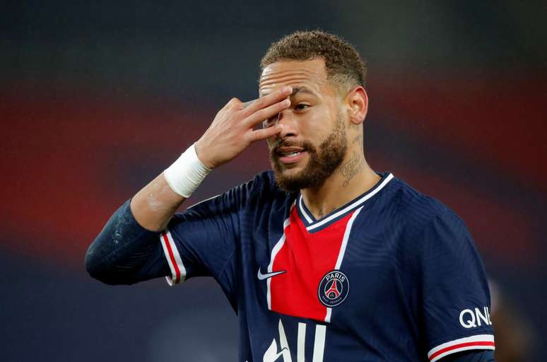 Neymar em partida do Paris St Germain e Olympique Lyonnais
 13/12/2020 REUTERS/Charles Platiau