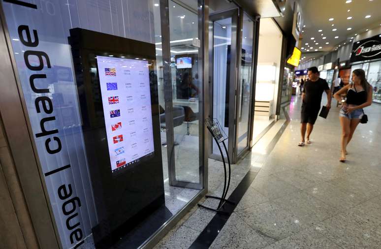 Casa da C&acirc;mbio no Rio
9/3/ 2020 REUTERS/Sergio Moraes