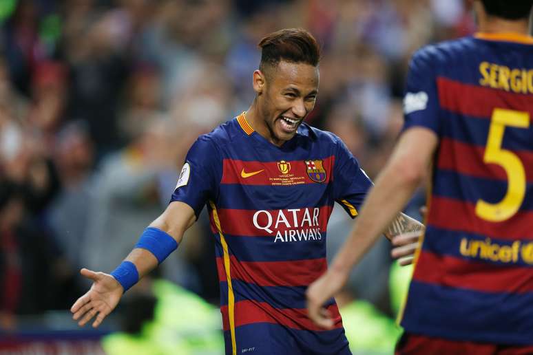 Neymar celebra gol durante a sua passagem pelo Barcelona, clube pelo qual brilhou antes de se transferir ao Paris Saint-Germain