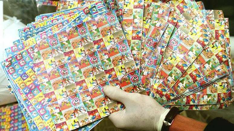 Neurologista diz que espera que outros Estados americanos fa&ccedil;am como o Oregon e legalizem o uso de drogas como o LSD e a coca&iacute;na