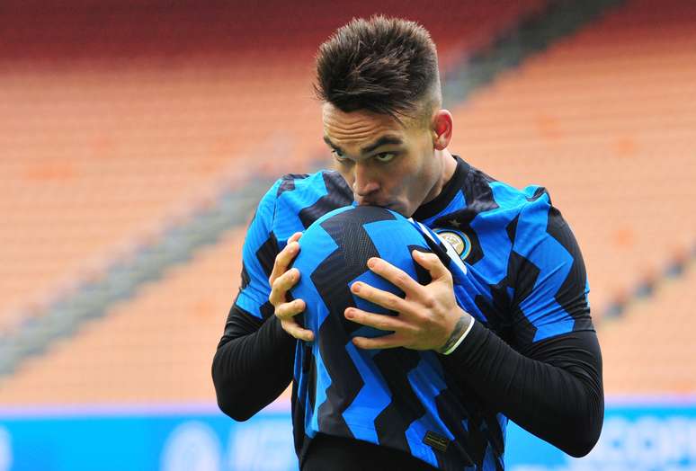 Lautaro Martinez brilhou pela Inter de Milão e marcou três vezes