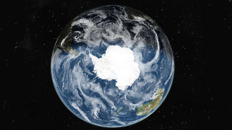 A Antártida é o único continente que não pertence a nenhum país, embora vários reivindiquem uma parte sua