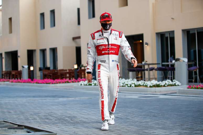 Kimi Raikkonen, recordista de largadas e de maior distância com um carro da Fórmula 1, ao atingir 87.378 km.