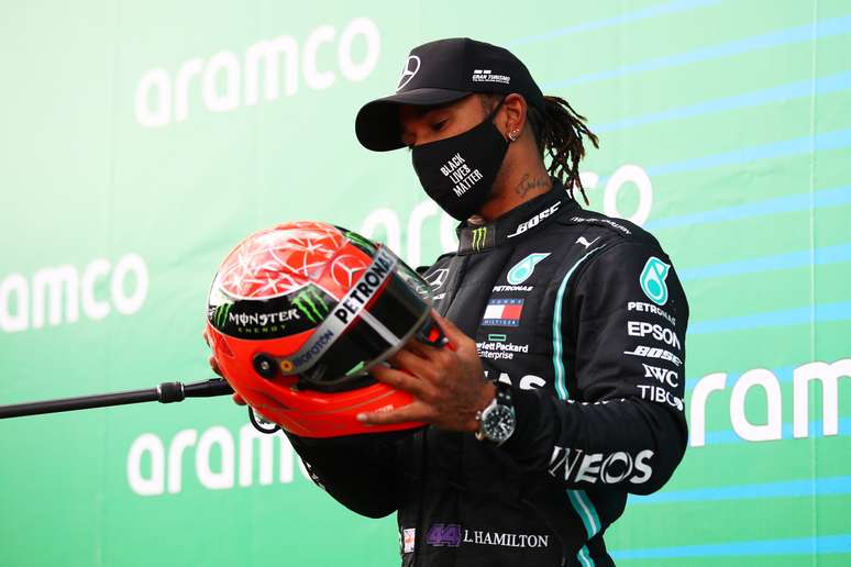 Lewis Hamilton: nem o campeão mundial ficou imune à Covid-19.