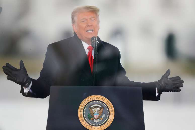 Presidente dos EUA, Donald Trump, durante comício em Washington
06/01/2020 REUTERS/Jim Bourg