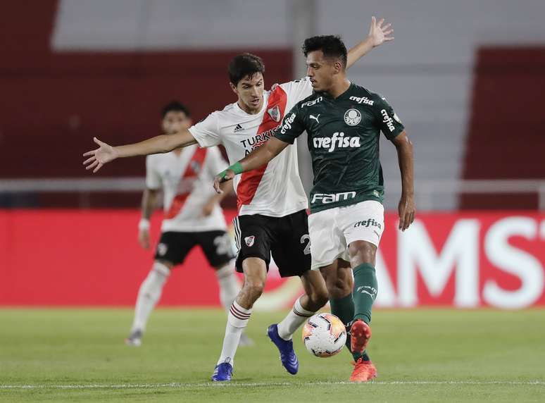 Gabriel Menino foi um dos destaques do Palmeiras contra o River Plate