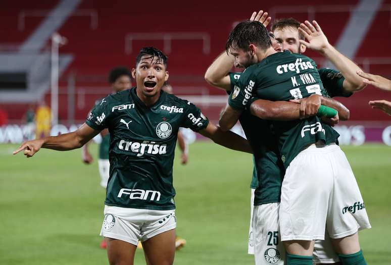  Palmeiras massacra o River Plate na Argentina e abre grande vantagem rumo à final da Libertadores