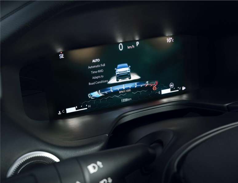 Versão topo de linha do Compass 2022 traz de série novo painel de instrumentos digital com tela de 10,25’’.