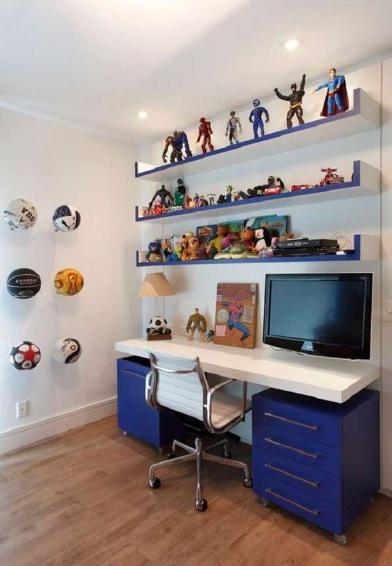 4. Invista em várias prateleiras para brinquedos quarto infantil. Fonte: Pinterest