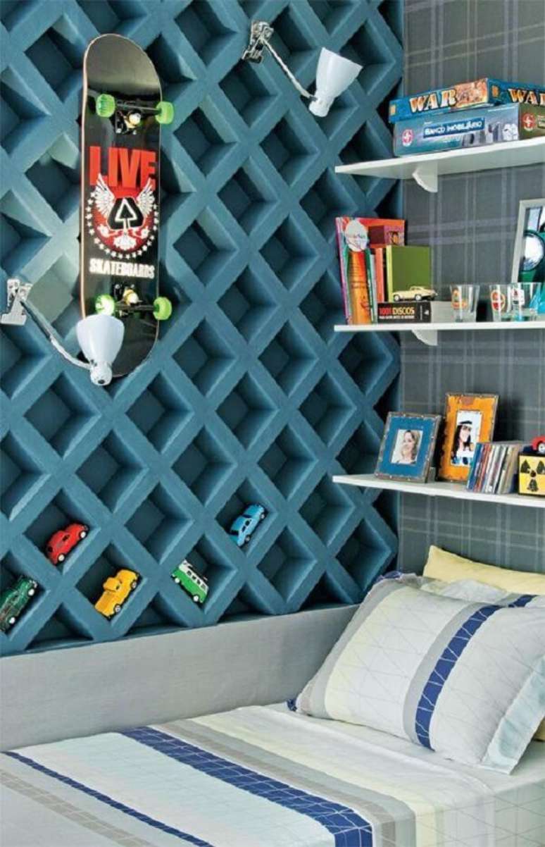 40. Modelo de prateleira para quarto infantil masculino. Fonte: Pinterest