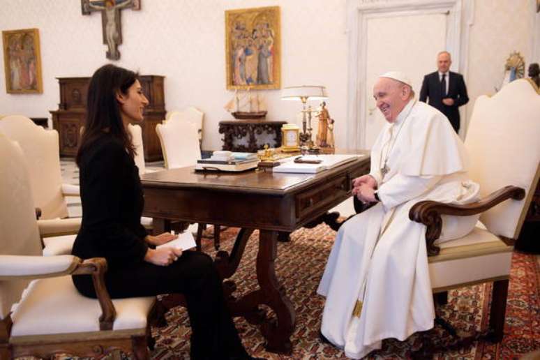 Papa Francisco e a prefeita de Roma, Virginia Raggi