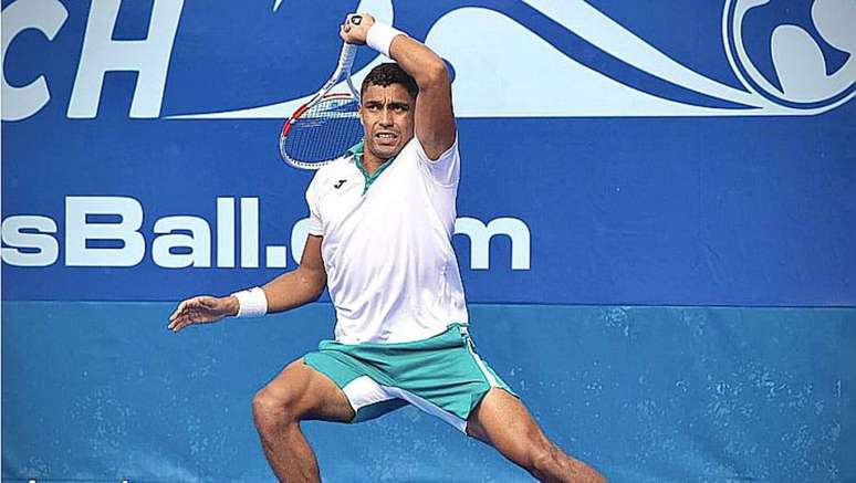 Após eliminar Bellucci, Thiago Monteiro perde para Isner e é eliminado nos EUA.