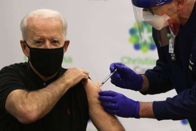Biden tomou a segunda dose da vacina anti-Covid da Pfizer/BioNTech