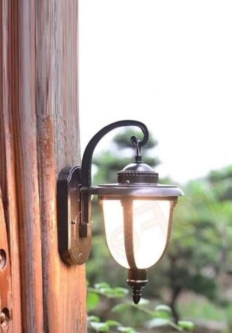 14. Arandela r&uacute;stica colonial de ferro &ndash; Via: Casa Clique