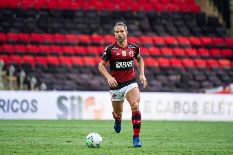 Diego entrou no segundo tempo da derrota do Flamengo para o Ceará no Maracanã