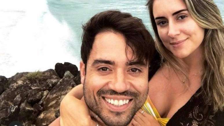 Elton Gonçalves Campelo e Isabela Valença em post nas redes sociais